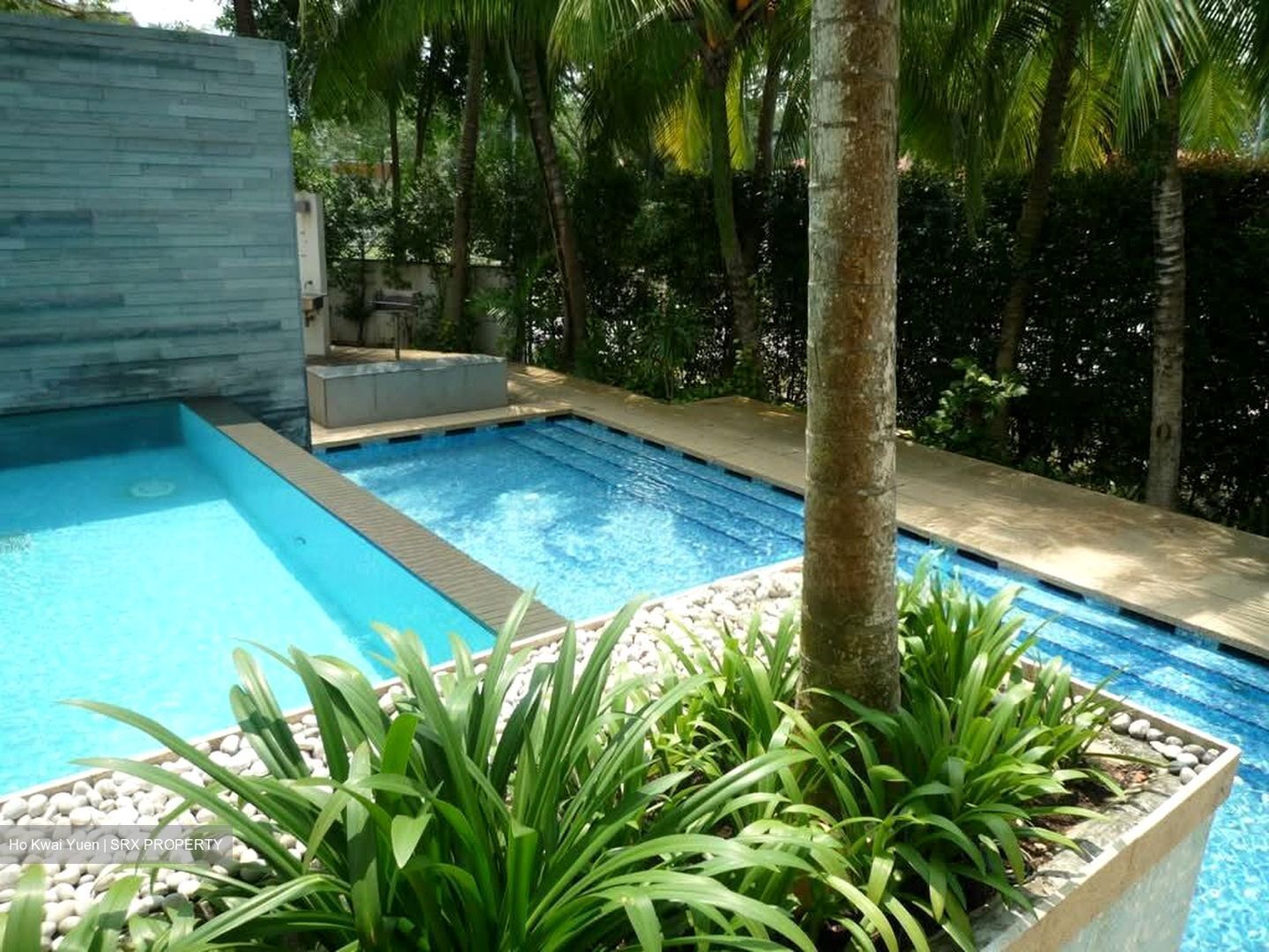Lighthouse (D17), Condominium #562055771
